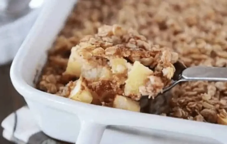 Amish-Style Apple and Cinnamon Baked Oatmeal: A Cozy, Comforting Breakfast Classic